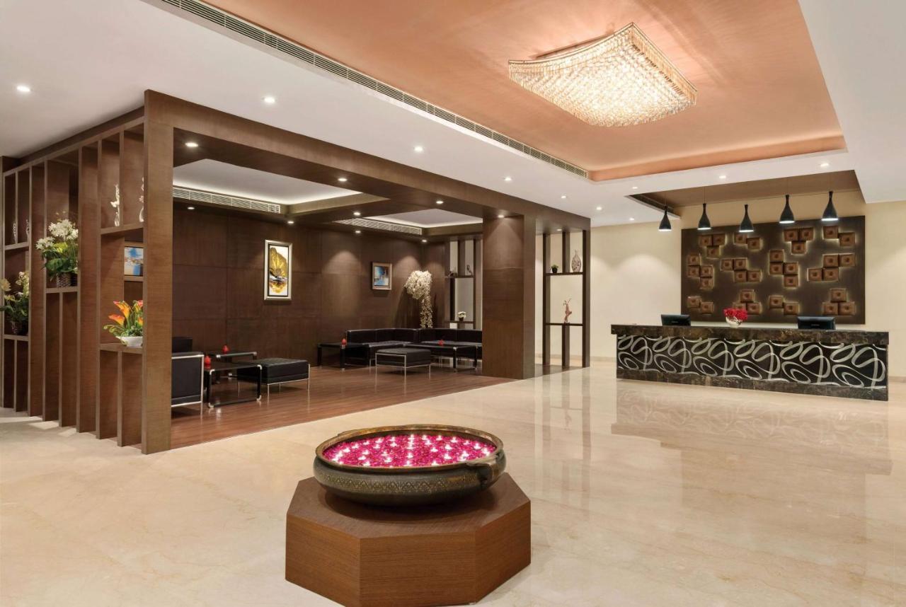 Ramada Neemrana Ξενοδοχείο Εξωτερικό φωτογραφία