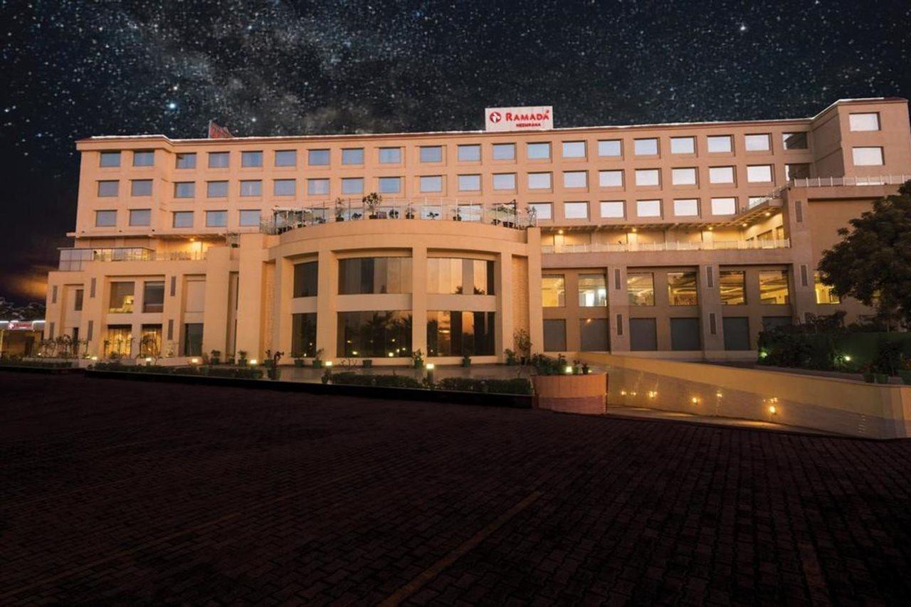 Ramada Neemrana Ξενοδοχείο Εξωτερικό φωτογραφία