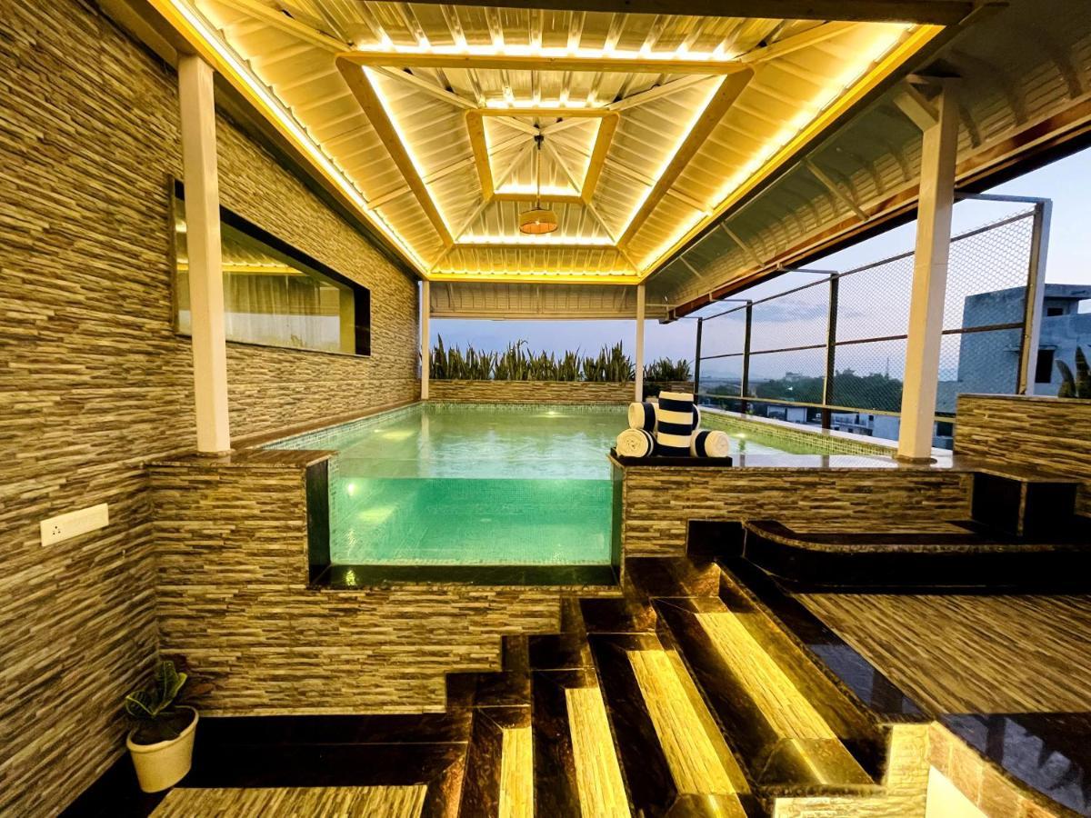 Ramada Neemrana Ξενοδοχείο Εξωτερικό φωτογραφία