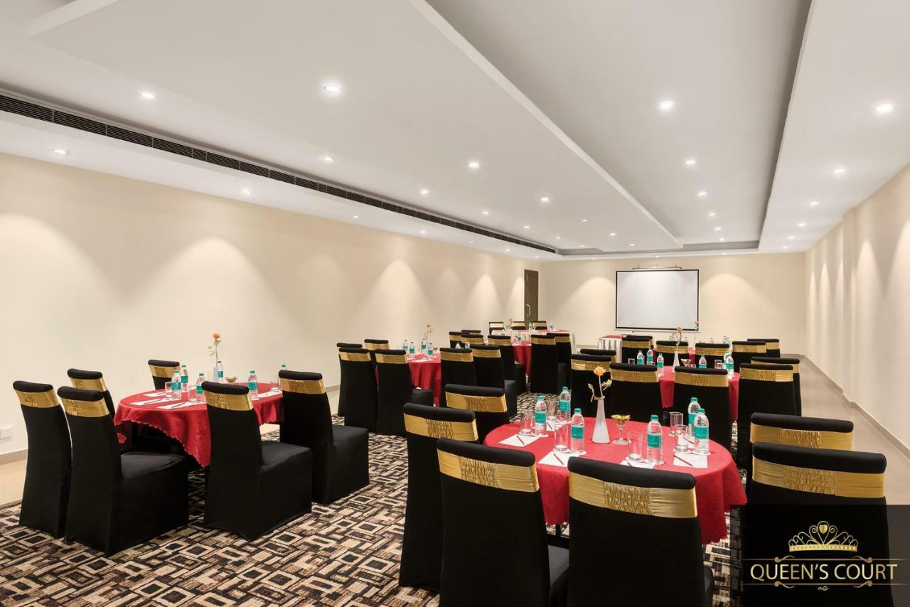 Ramada Neemrana Ξενοδοχείο Εξωτερικό φωτογραφία